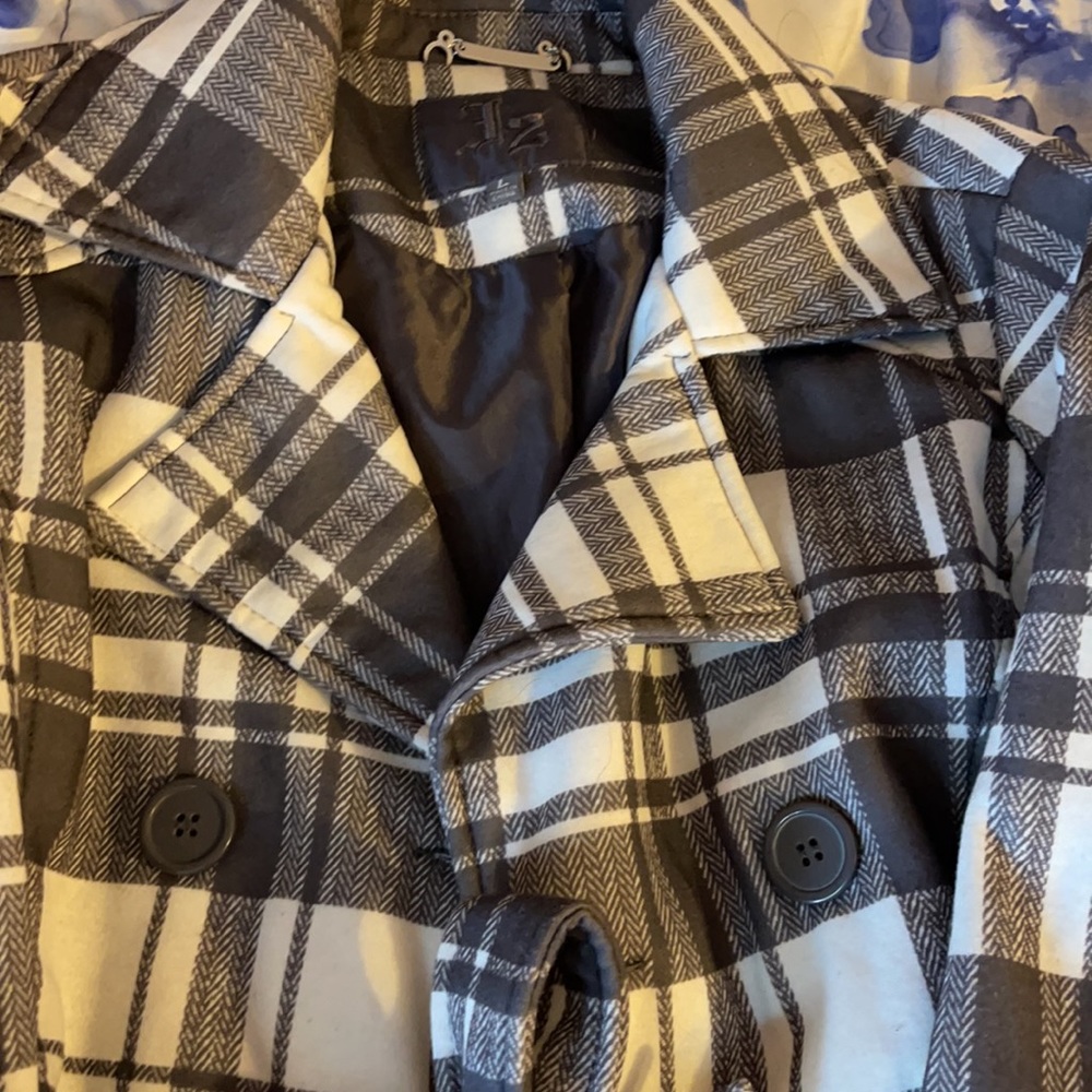 Jacket - Picture 3 of 3